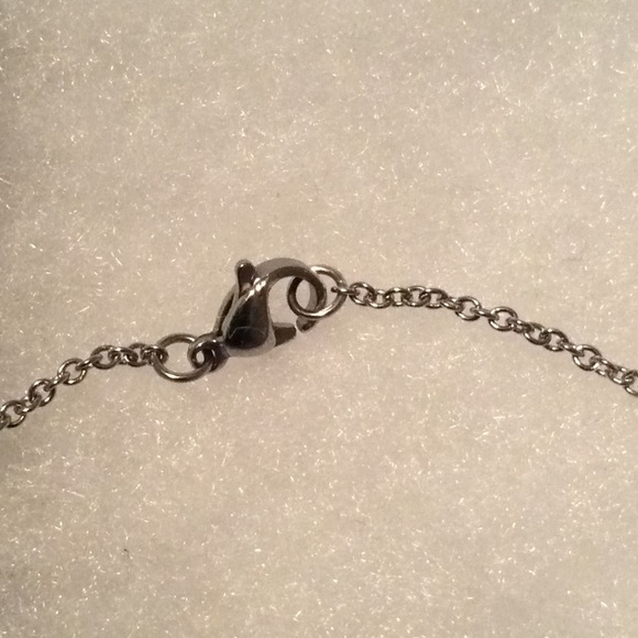 Beautiful sparkling heart necklace - Picture 2 of 4